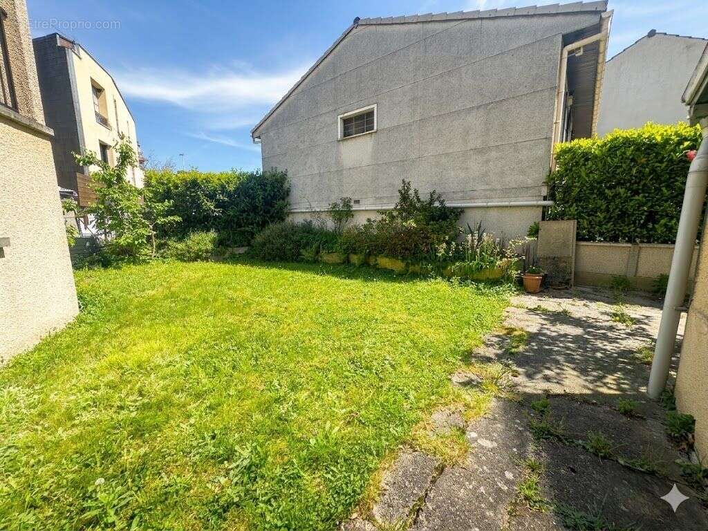 Maison à VILLEMOMBLE