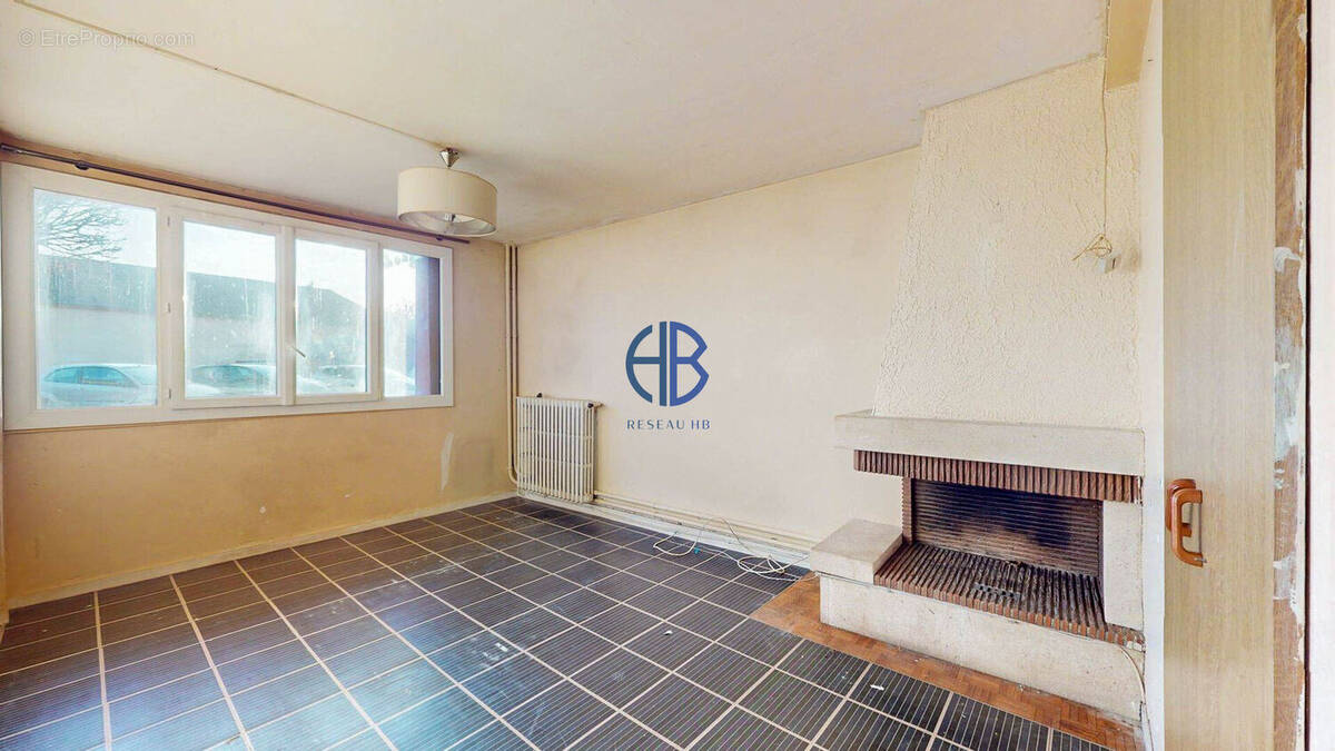 Appartement à BONDY