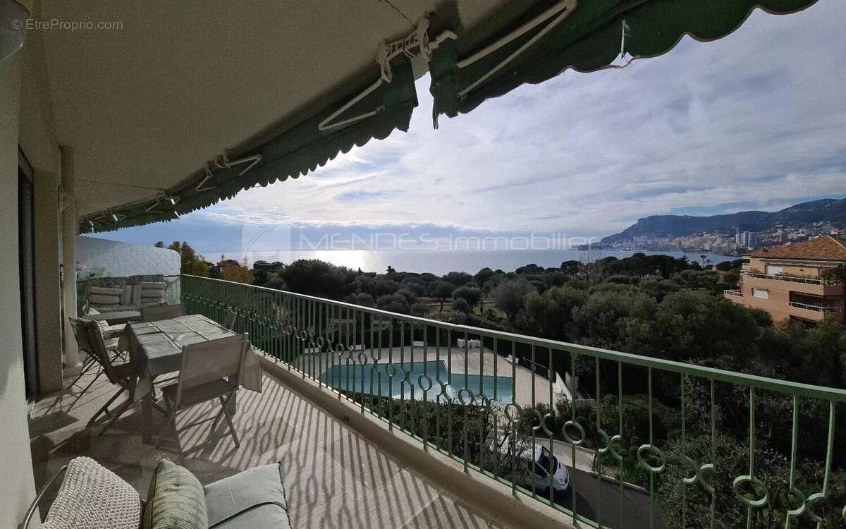 Appartement à ROQUEBRUNE-CAP-MARTIN