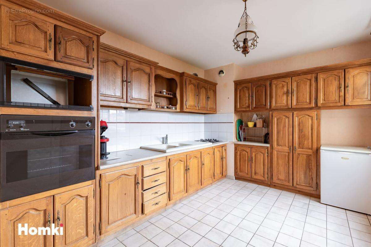 Appartement T3 de 76 m2 à Toulouse 31000, Rue Matabiau - photo 4