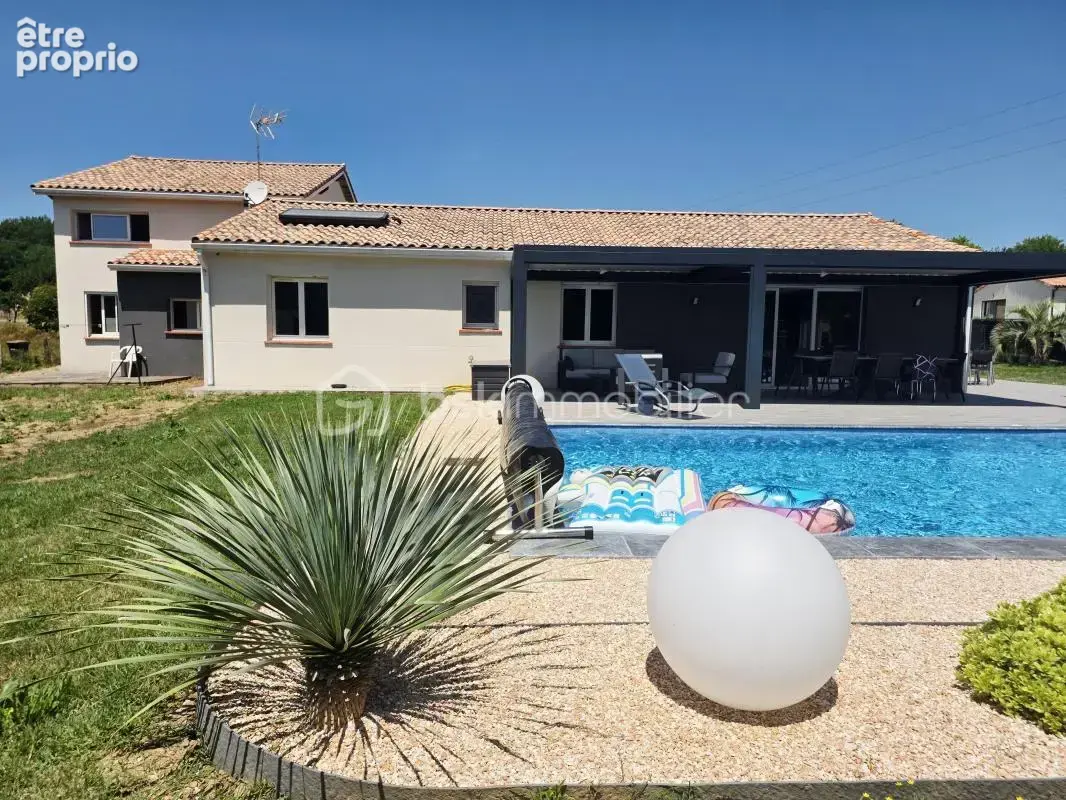 Superbe propriété T6 avec piscine, prestations haut de gamme - photo 16