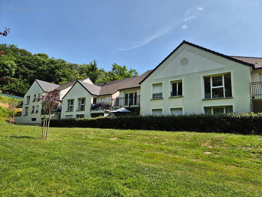 Appartement à ELANCOURT