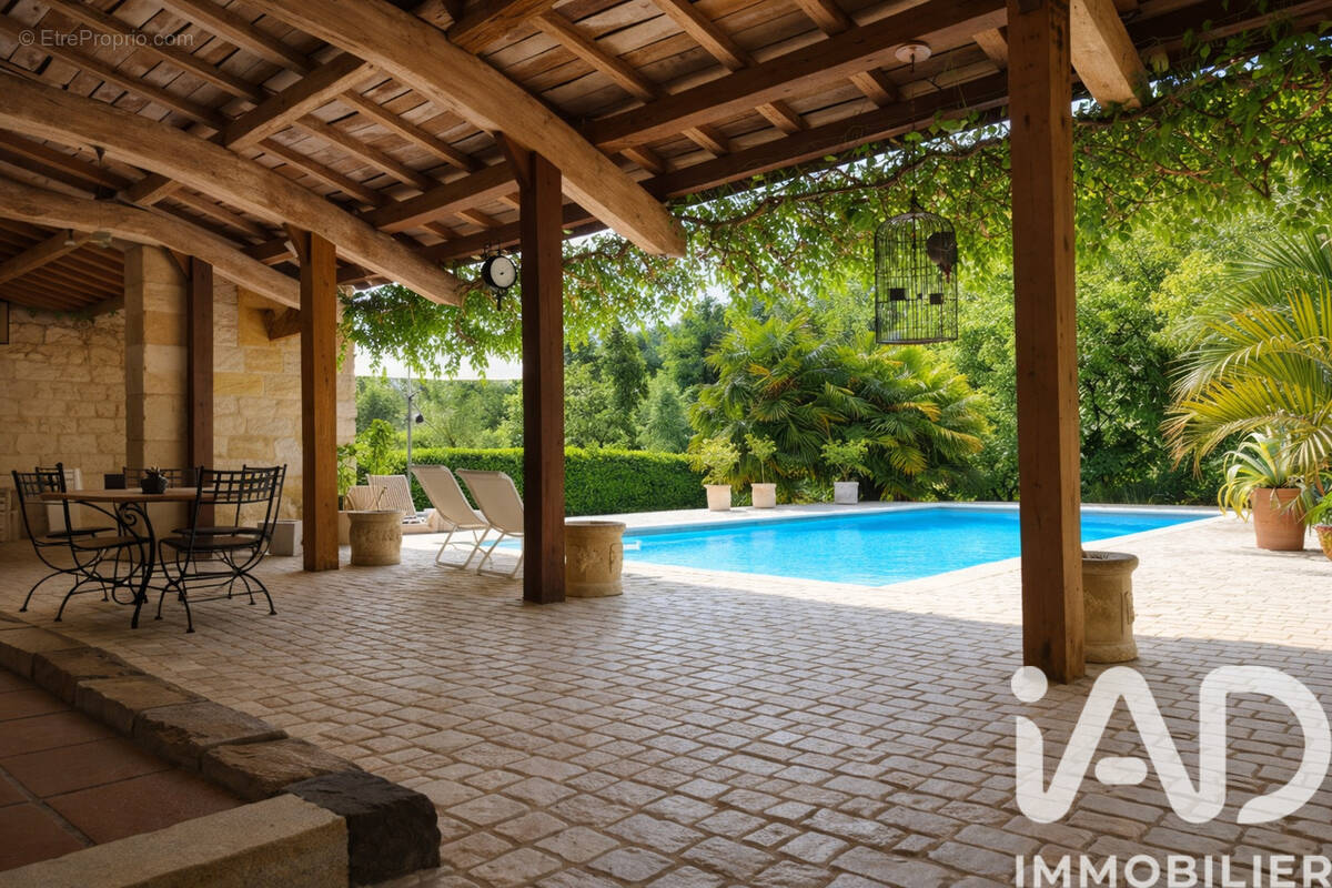 Photo 1 - Maison à SAINT-SAVIN