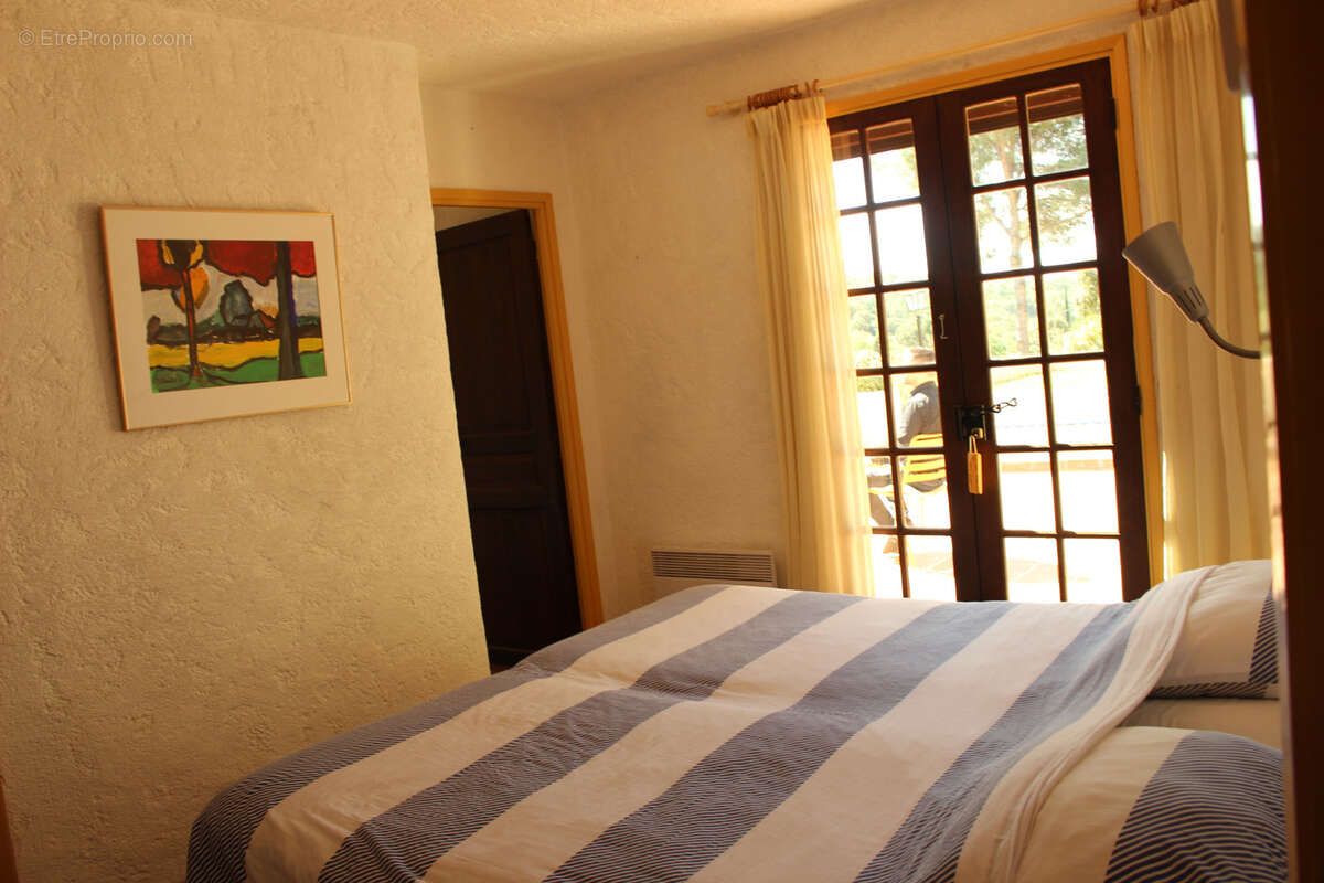 Maison à BORMES-LES-MIMOSAS