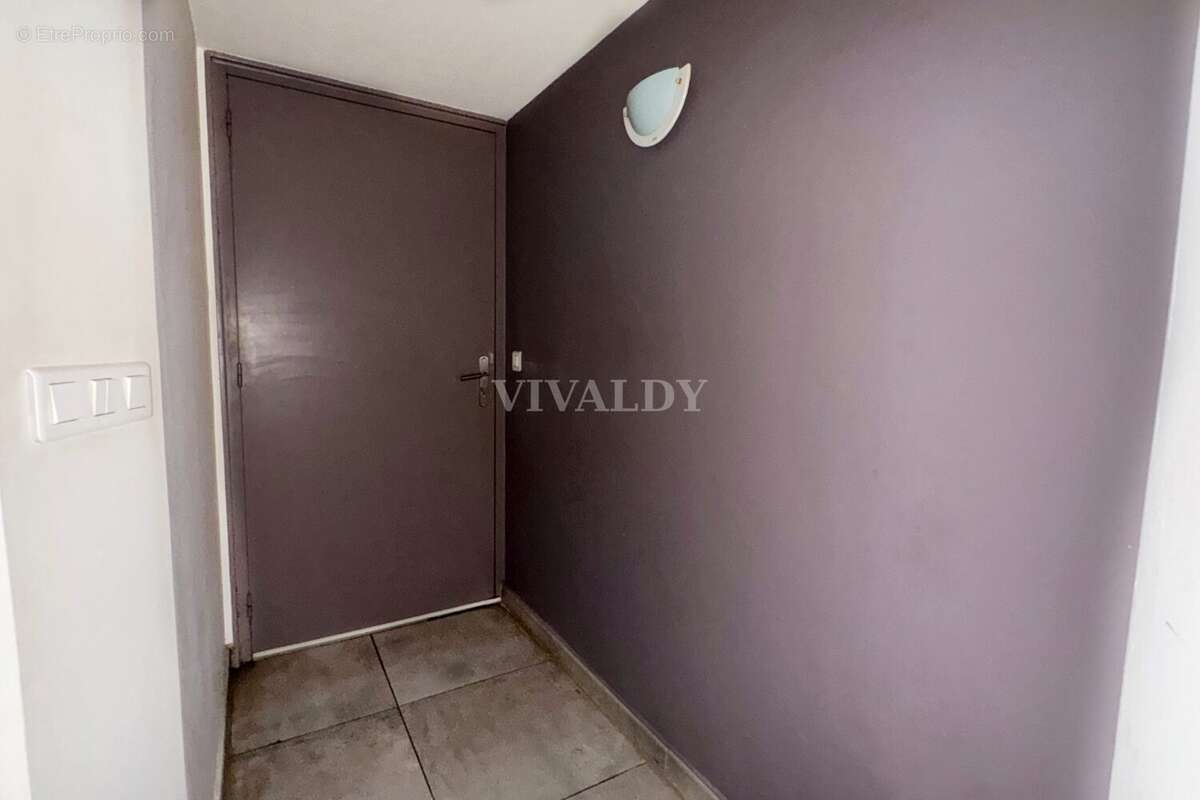 Entrée - Appartement à TOULON