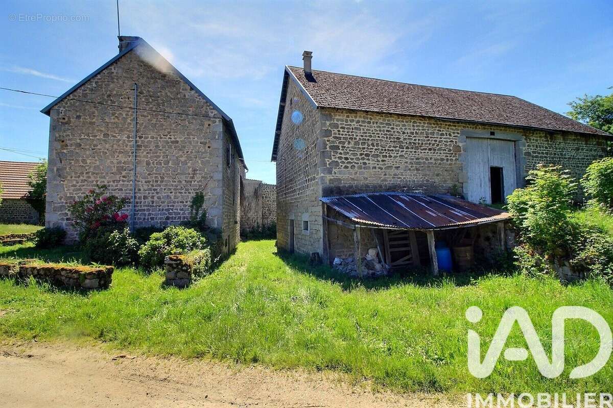 Photo 2 - Maison à SAINT-PARDOUX-D'ARNET