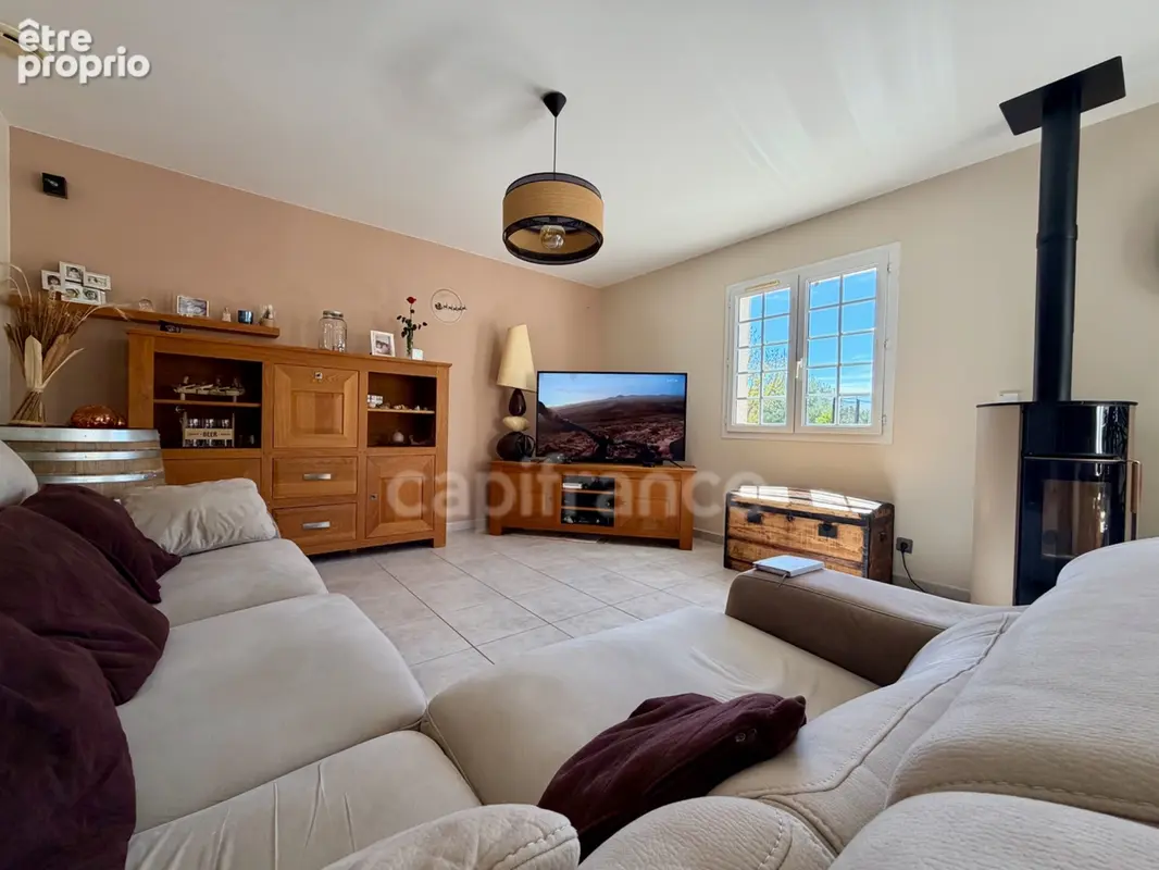 Loupian(34), à vendre maison plain-pied p5, surface totale 106 m2, 4 faces, terrain 618 m2, garage, piscine - photo 4