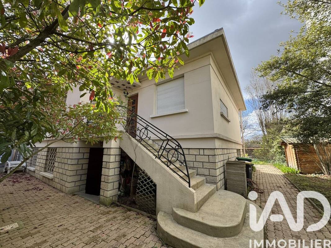 Photo 1 - Maison à SAINT-MAUR-DES-FOSSES