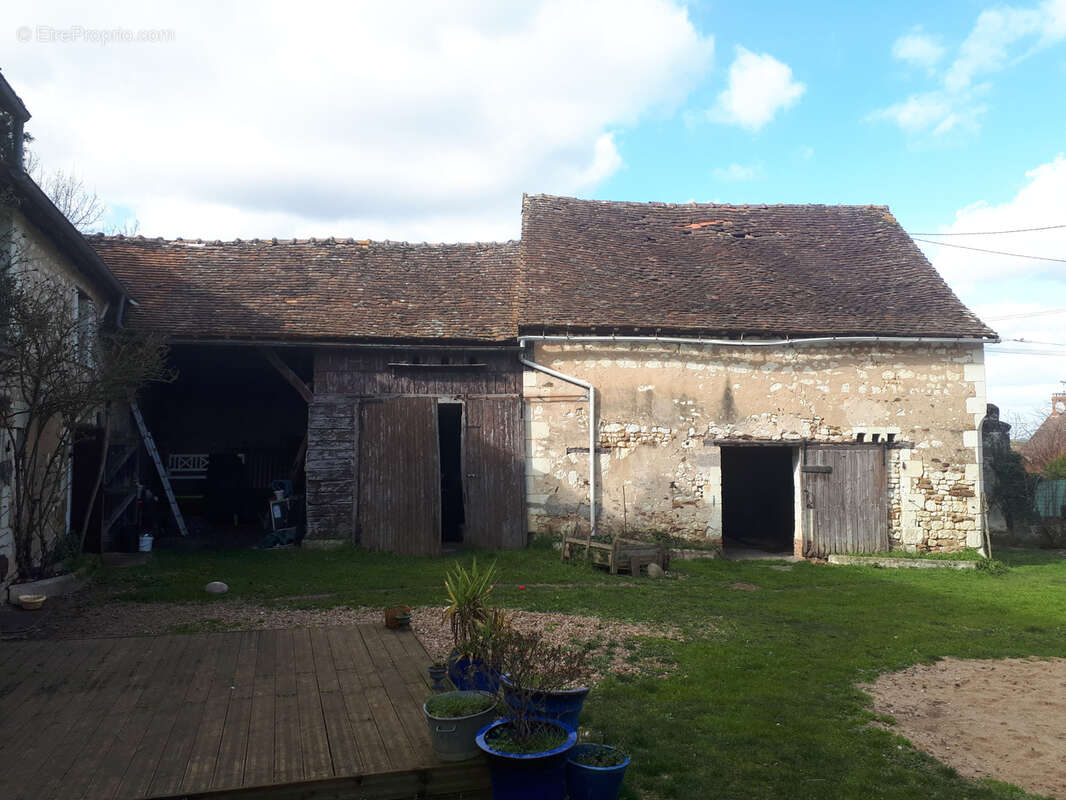 Maison à VAUX-SUR-VIENNE