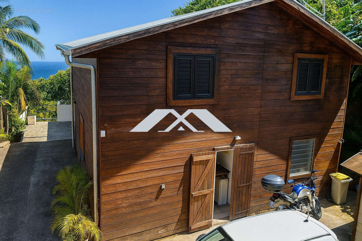 Maison à SAINT-DENIS