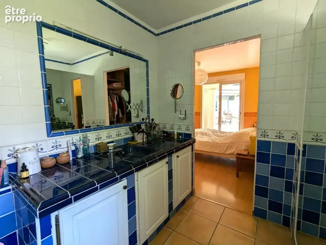 Villa d’Exception Saint Clément de riviere  – T6 de plain-pied avec Piscine et Confort Moderne - photo 9