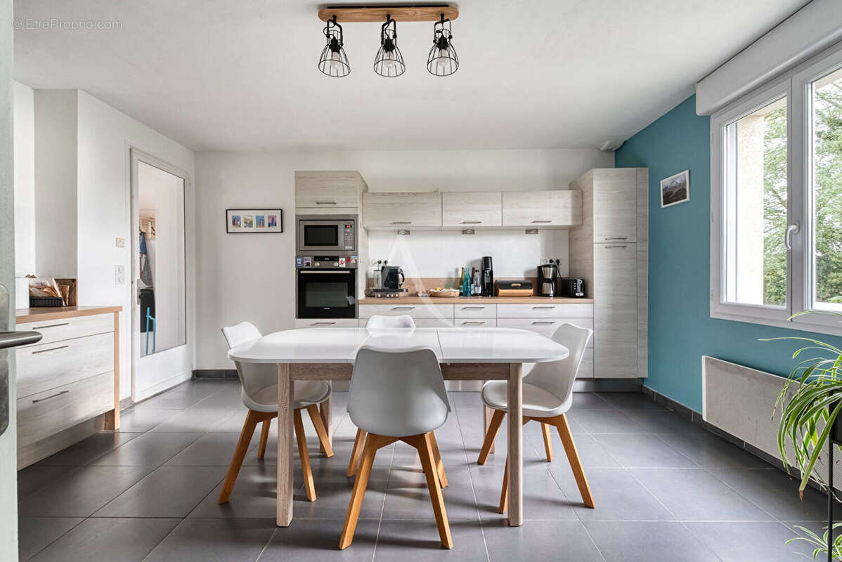 Maison à SAINT-BARTHELEMY-D&#039;ANJOU