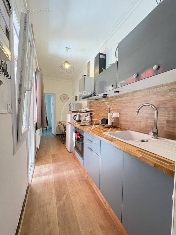 Appartement à LAMALOU-LES-BAINS