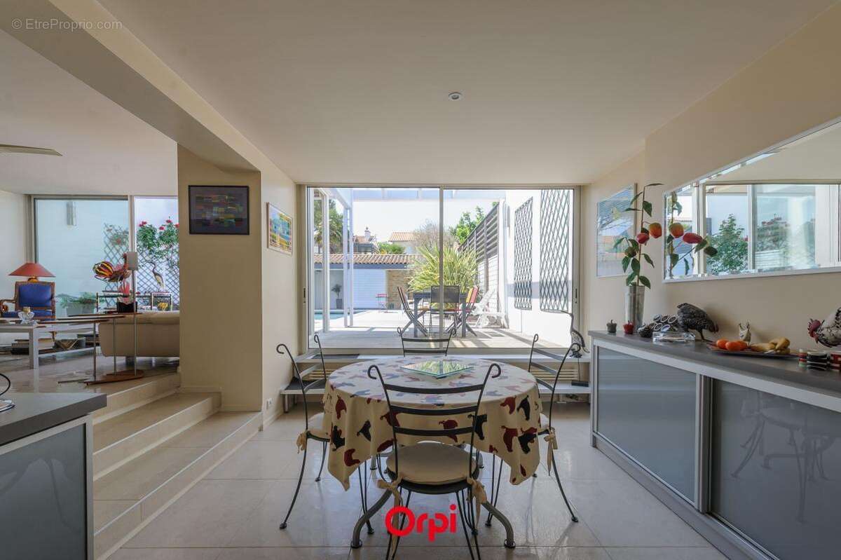 Maison à LA ROCHELLE