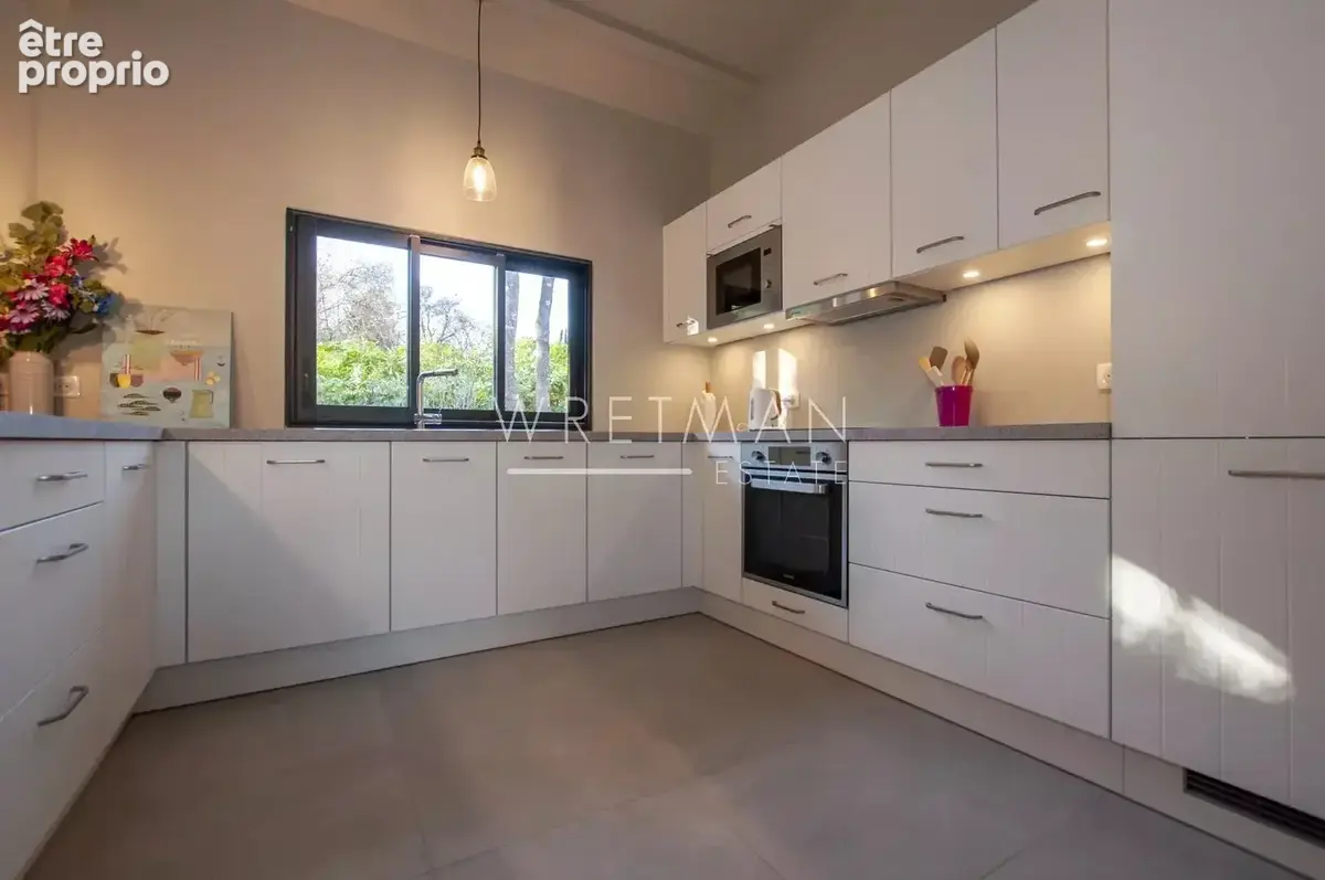 Co Exclusive À vendre près de Valbonne - Domaine de 3 logements - photo 36