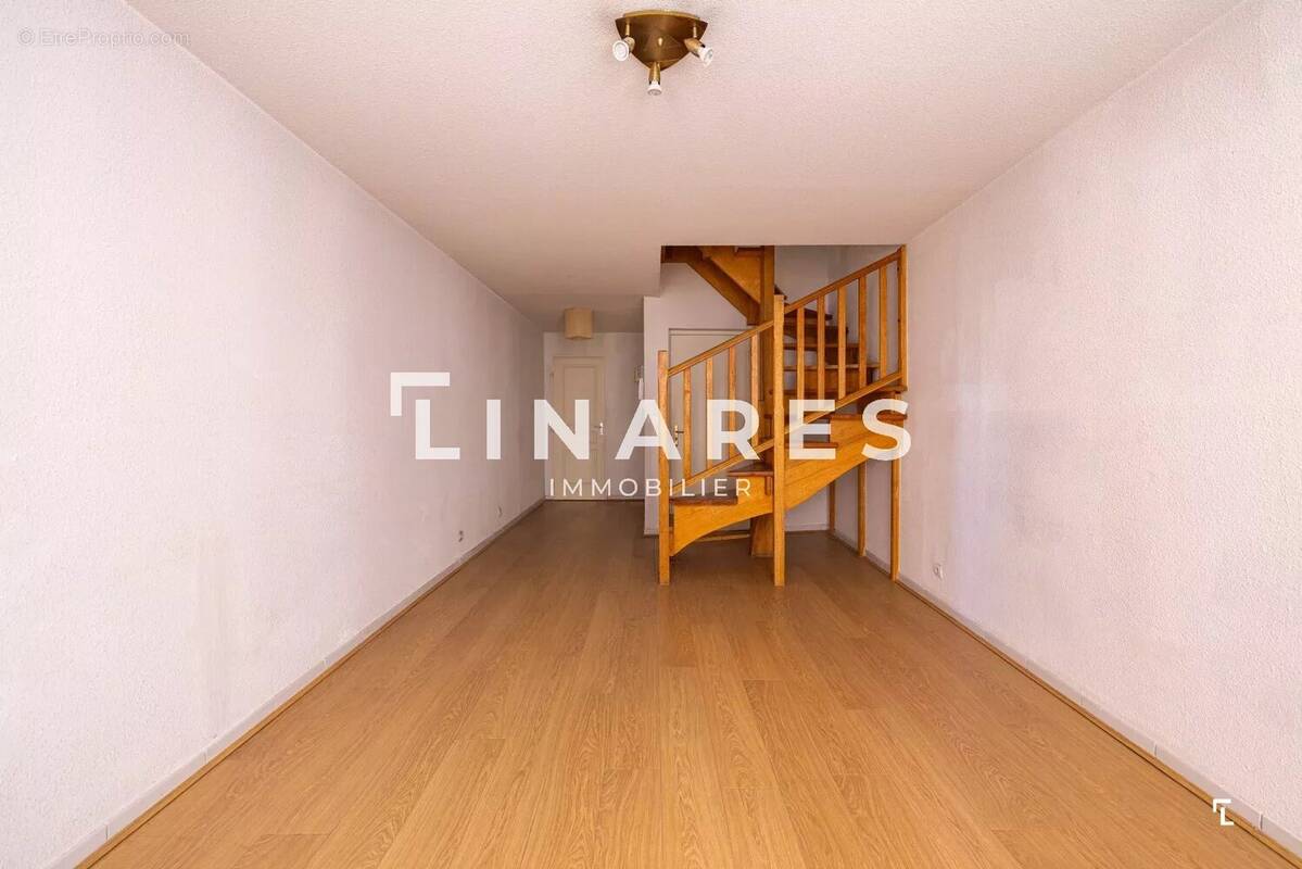 Appartement à MARSEILLE-2E