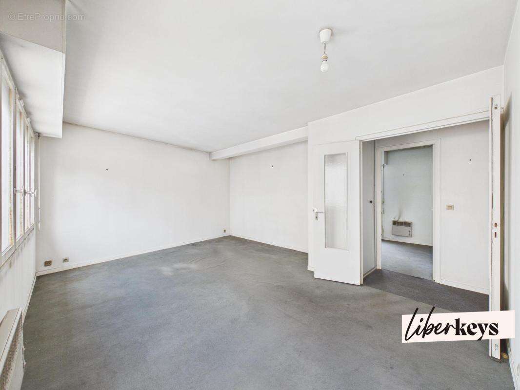 Appartement 2 pièces lumineux et traversant avec parking – Les Clayes-sous-Bois - photo 4