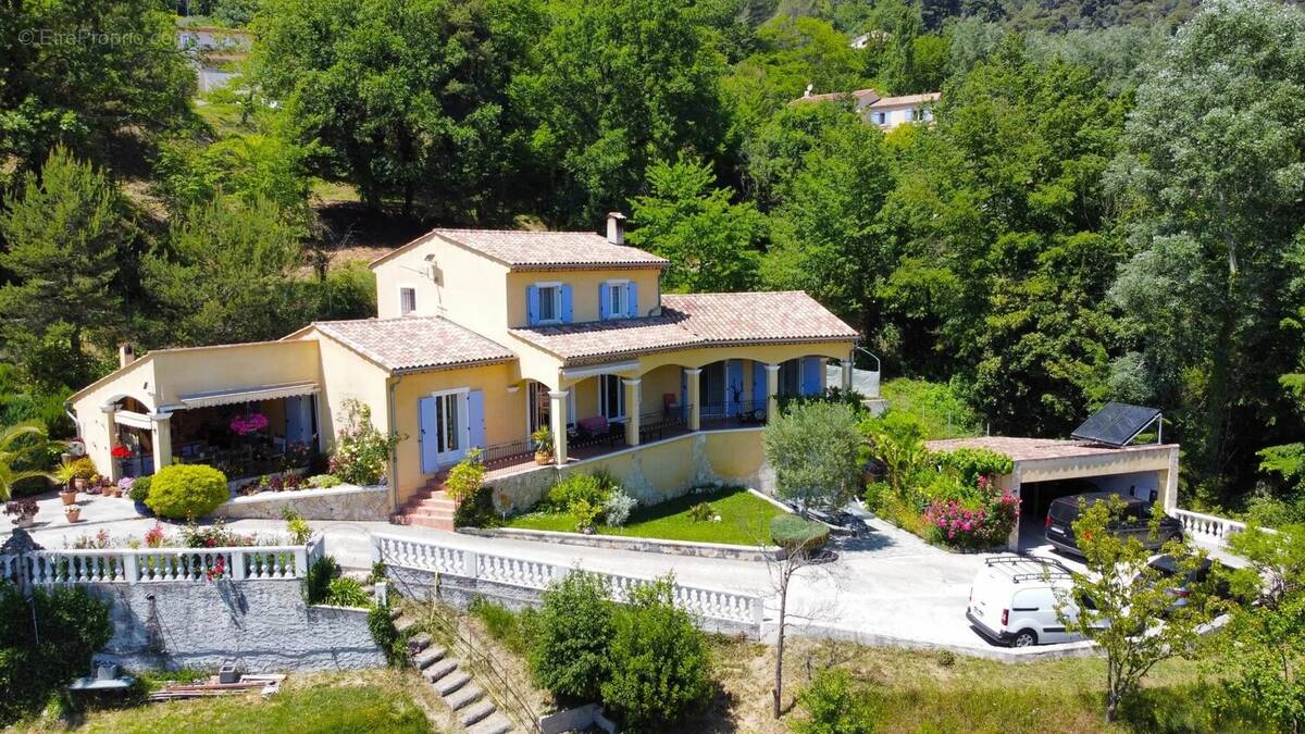 Maison à TOURRETTE-LEVENS