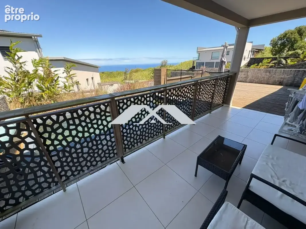 Maison 4 pièces 91 m² à vendre à Saint-Joseph (97480) - photo 3
