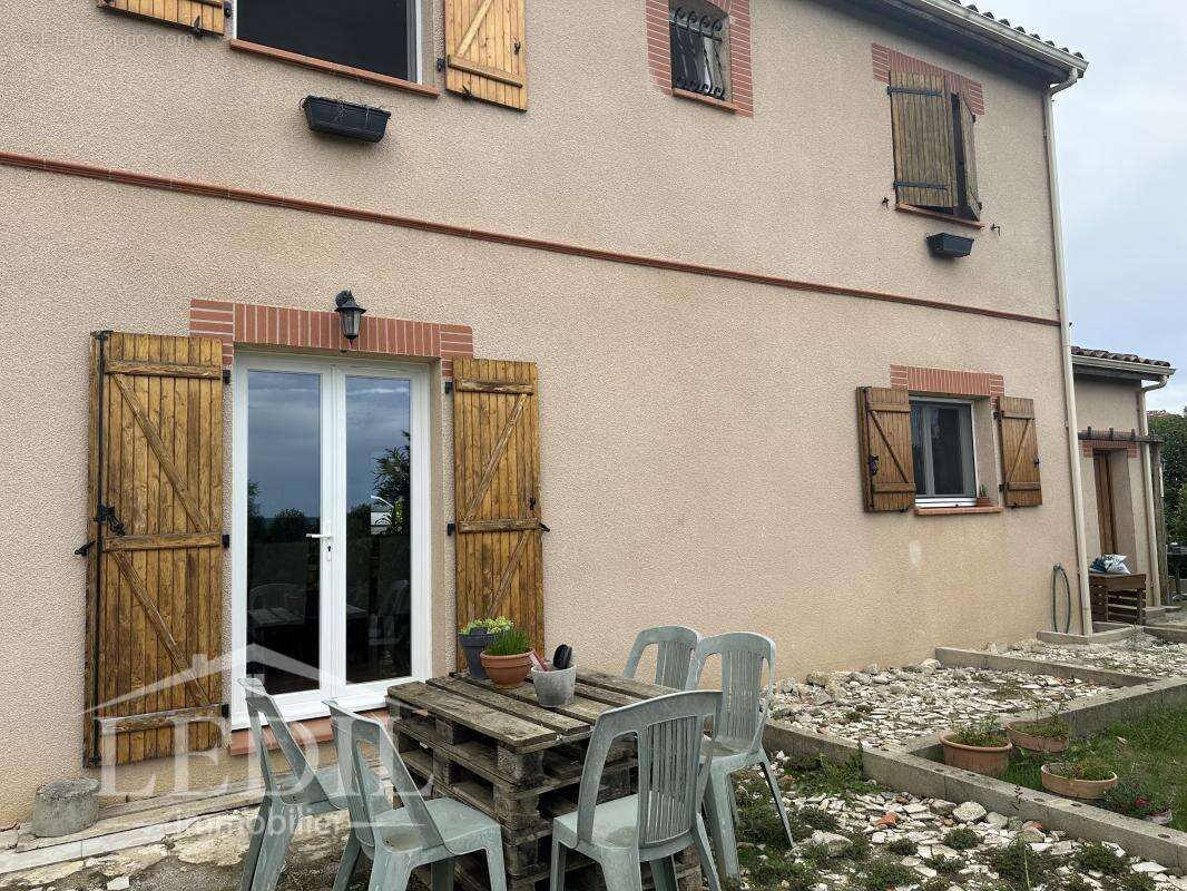 Maison à MAUVEZIN