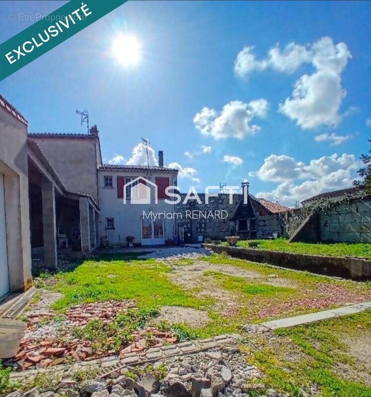 Photo 1 - Maison à LES GONDS