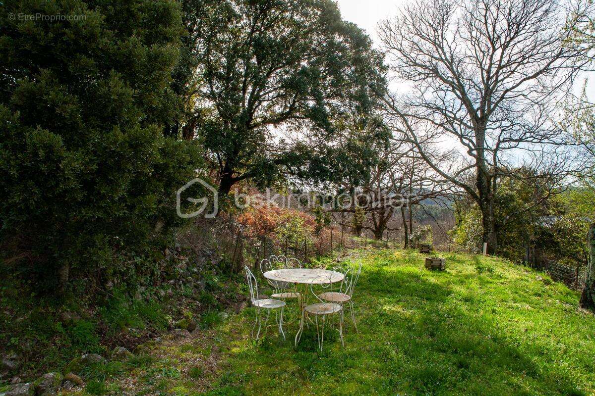 Maison en pierre rénovée avec jardin – DPE C – Joannas - photo 17
