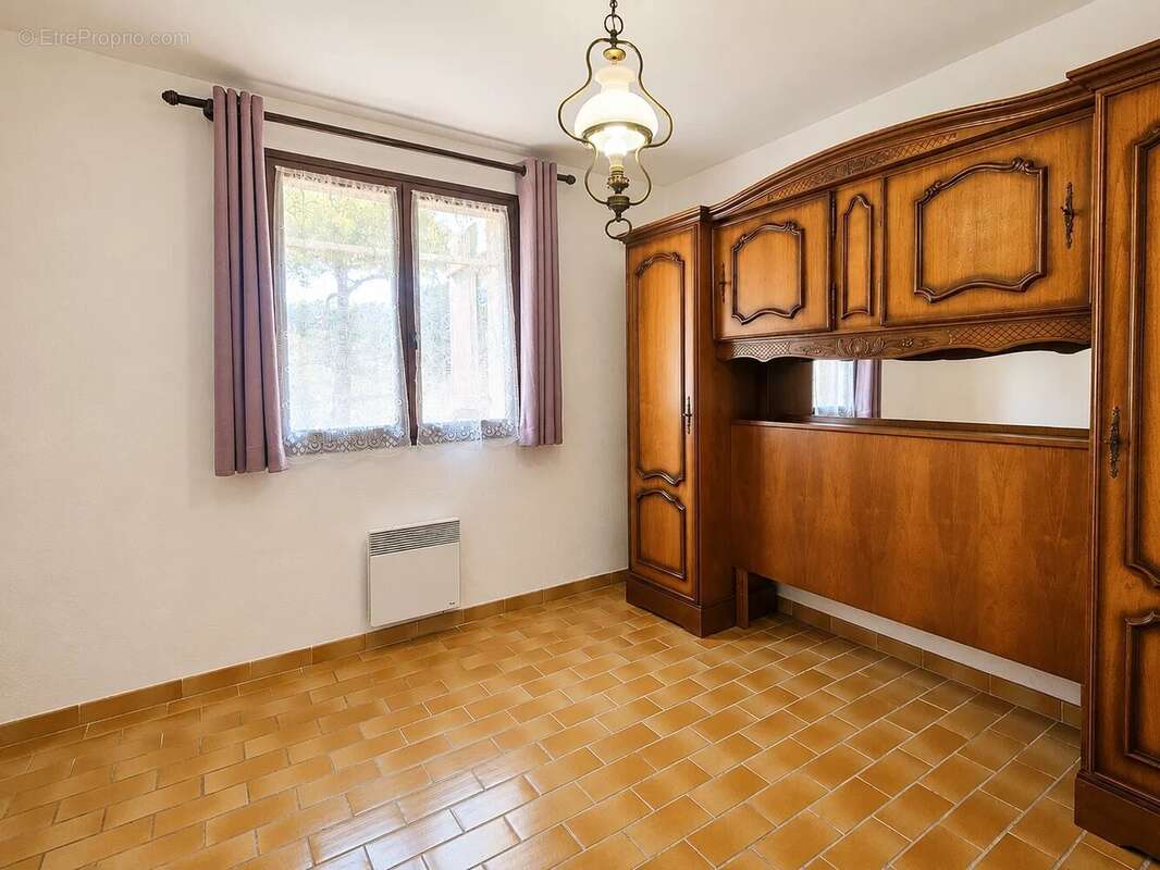 Maison à SERANON