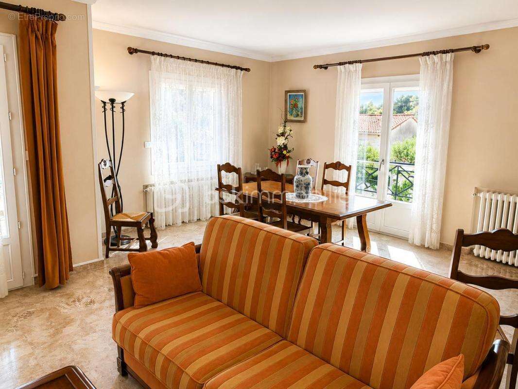 Maison à GONFARON