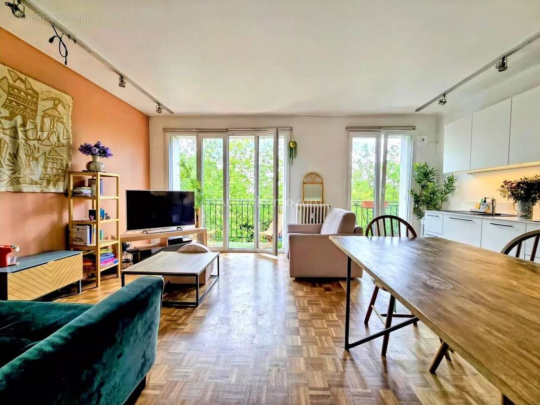 Appartement à NOGENT-SUR-MARNE