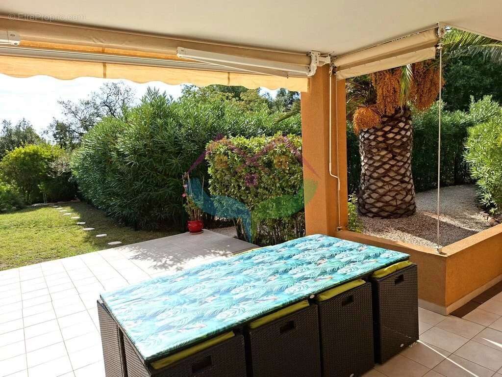 Appartement à SAINT-RAPHAEL