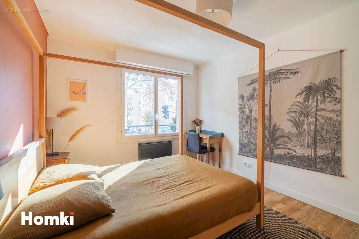 Appartement à MARSEILLE-6E