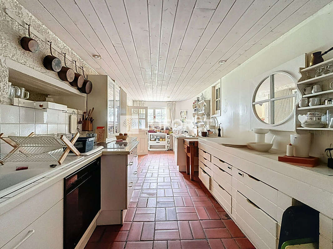 Maison à RIGNIEUX-LE-FRANC