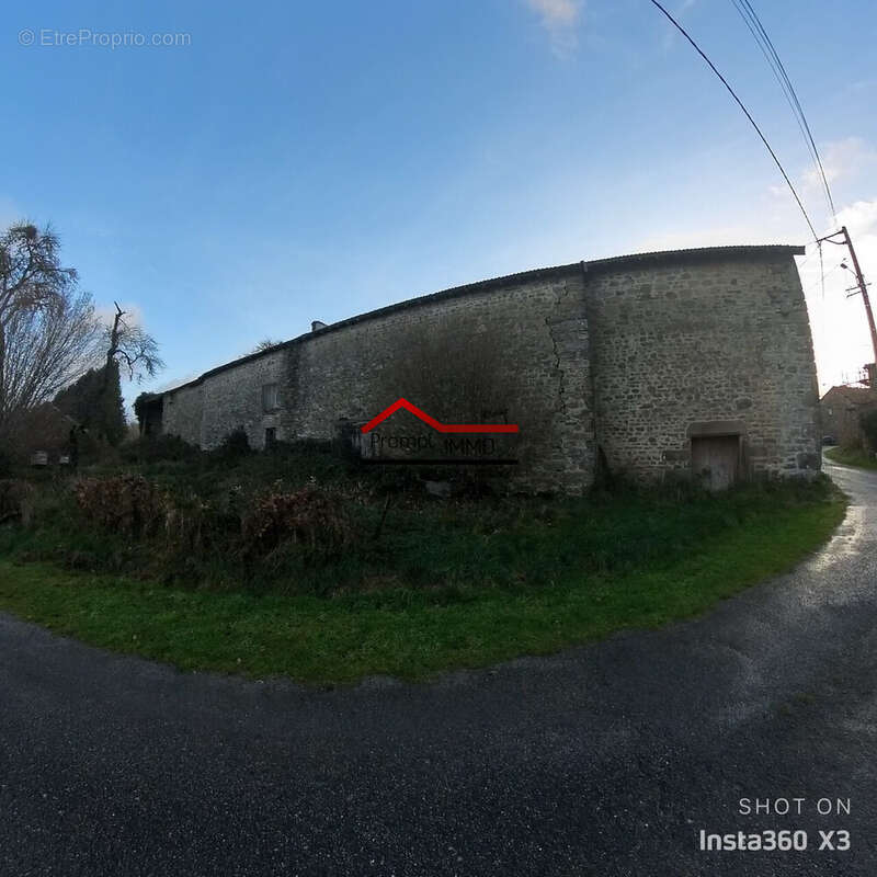 Maison à SAINT-PIERRE-BELLEVUE