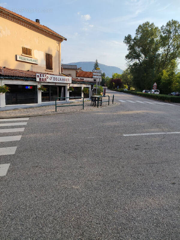 Commerce à ASPREMONT