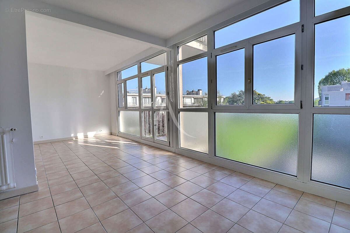 Appartement à MAISONS-LAFFITTE