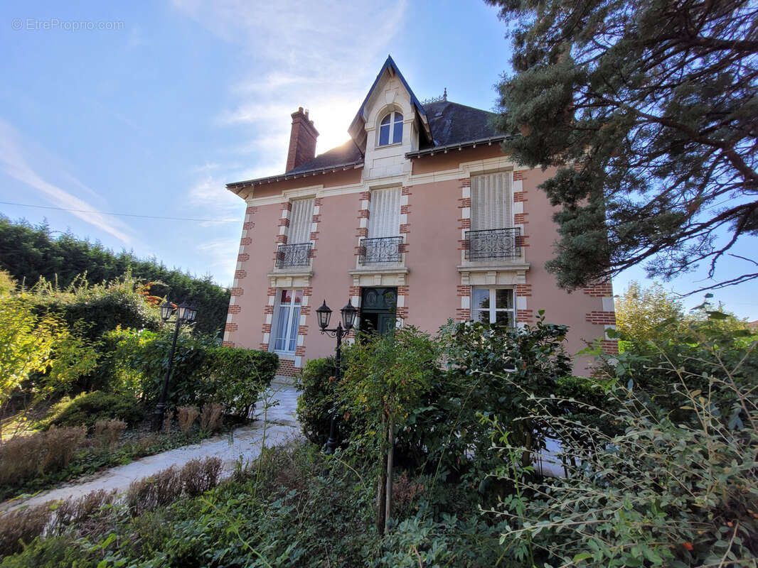 Maison à SABLE-SUR-SARTHE