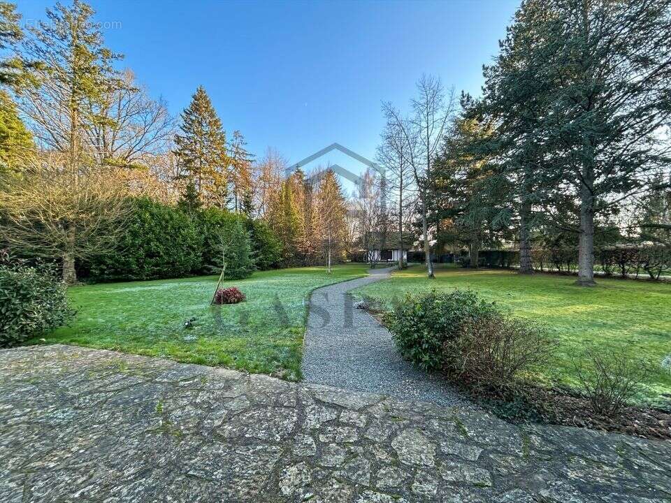 Maison à CONCHES-EN-OUCHE