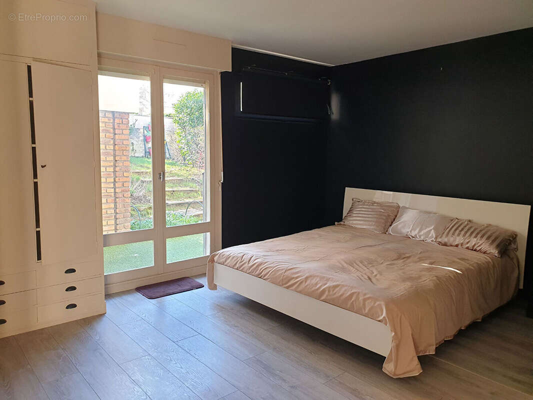 Appartement à NANTERRE