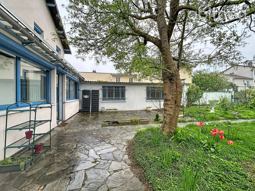 Maison à CHOISY-LE-ROI