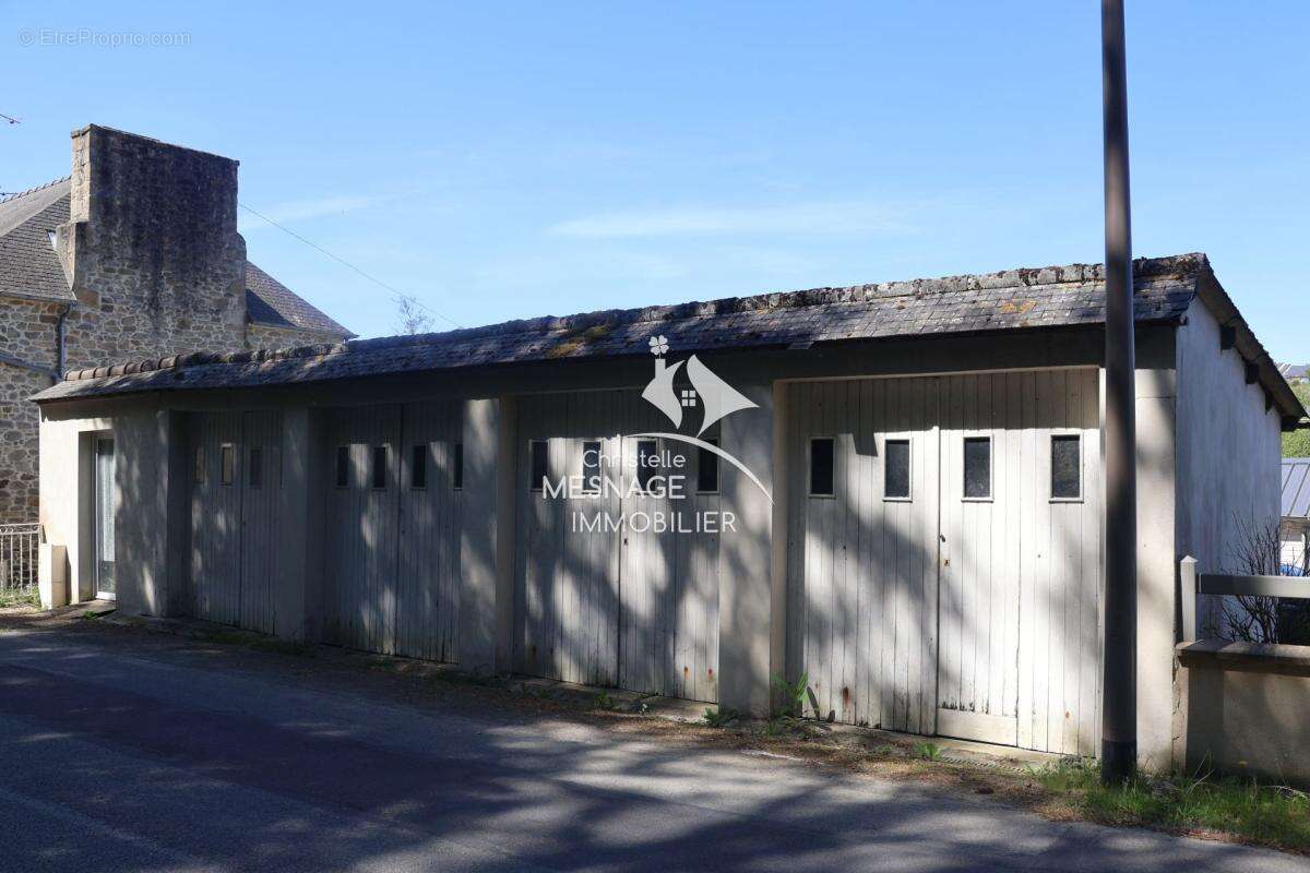 Maison à JUGON-LES-LACS
