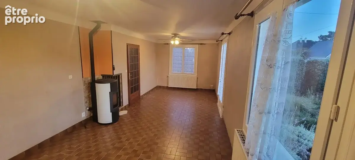 Maison 184 m2 au sol / 6 ch / centre st lyphard - photo 8