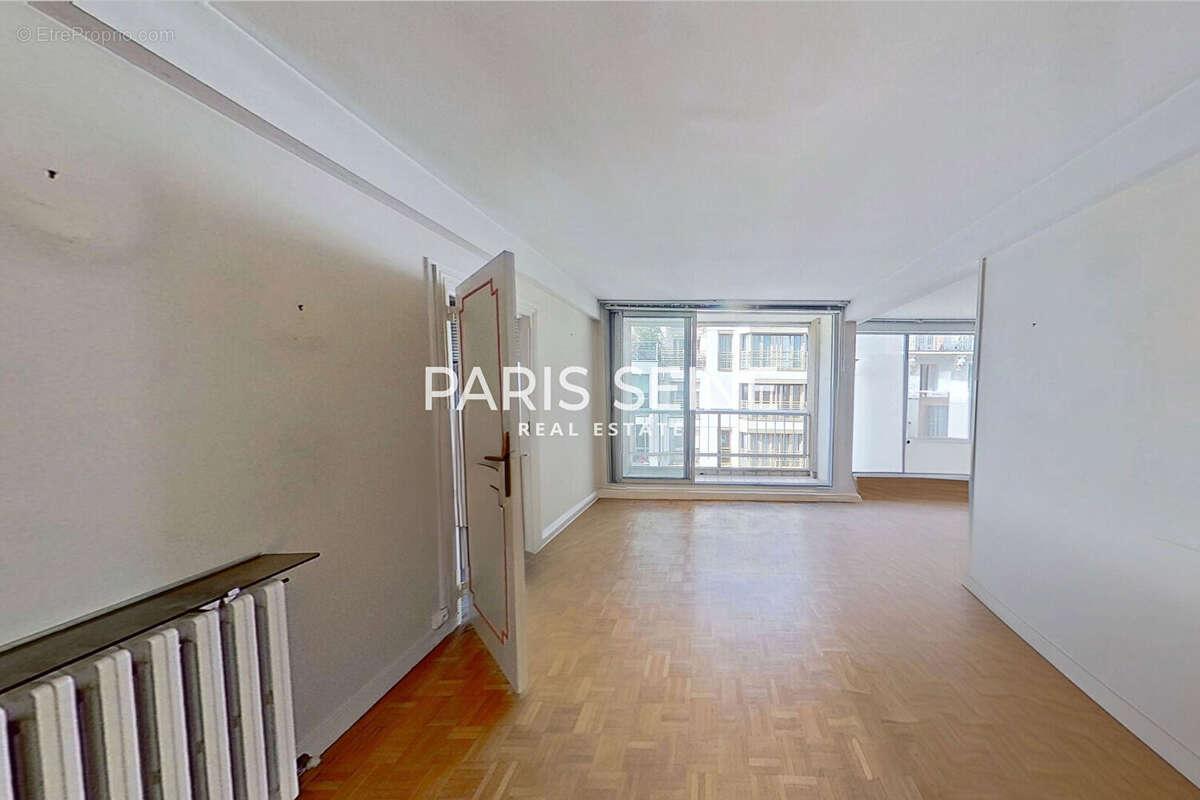 Appartement à PARIS-15E
