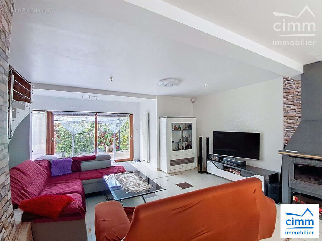 Maison à NOYAL-CHATILLON-SUR-SEICHE