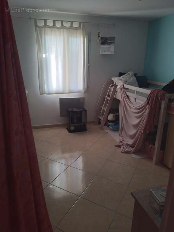 Appartement à CUERS