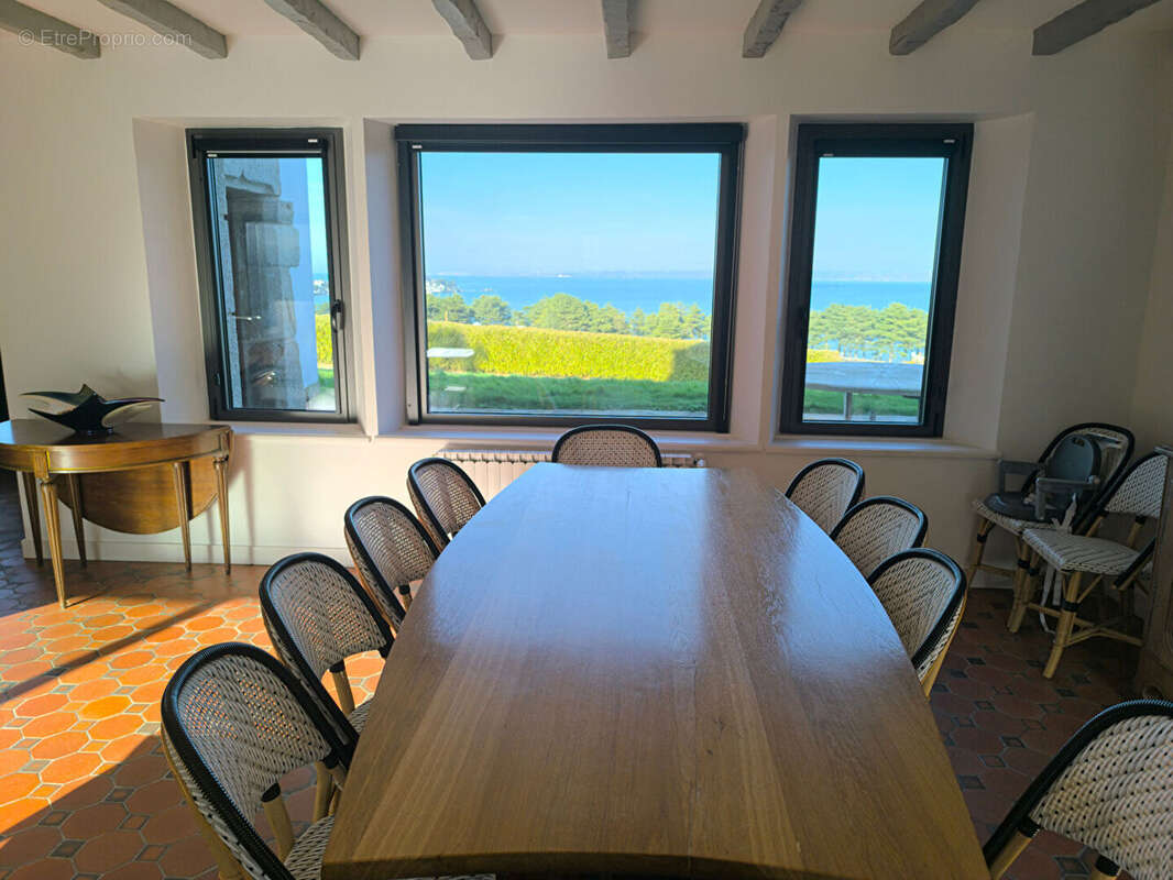 Maison à LOCQUIREC