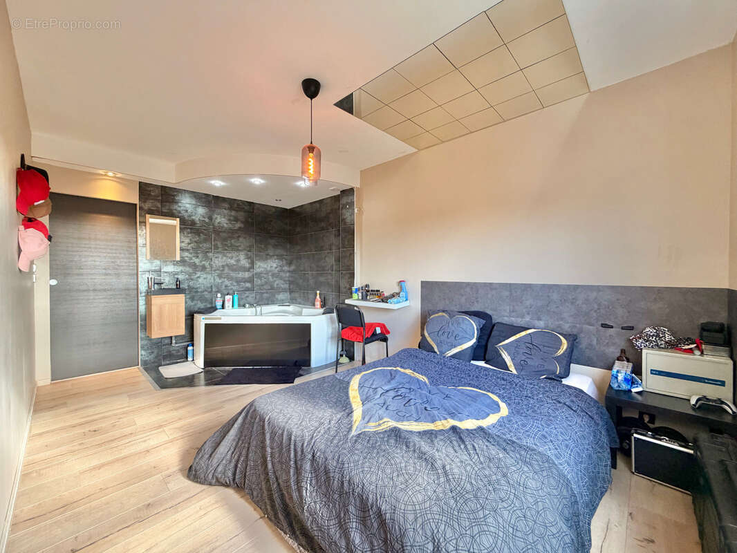 Appartement à BLAINVILLE-SUR-ORNE