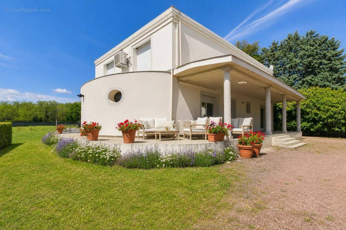 Maison à NAINTRE