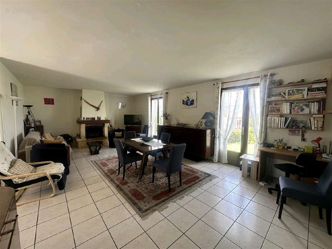 Maison à SAINT-GEORGES-DE-DIDONNE