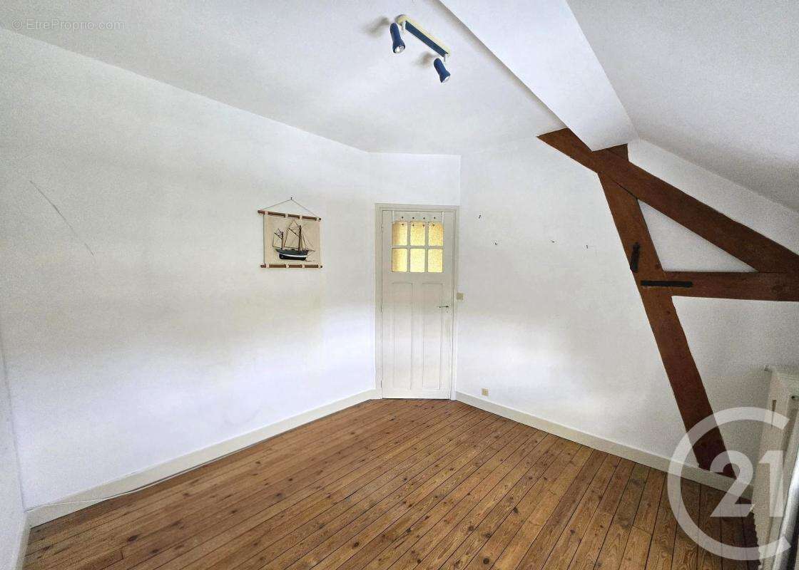 Maison à PONT-SAINTE-MAXENCE