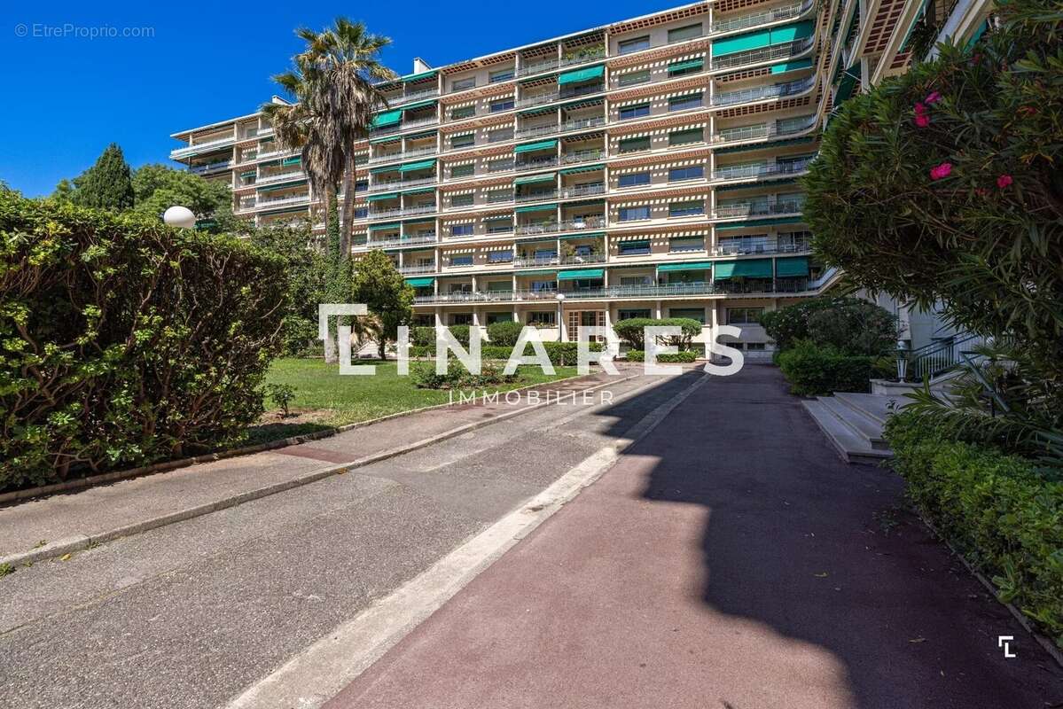 Appartement à MARSEILLE-8E